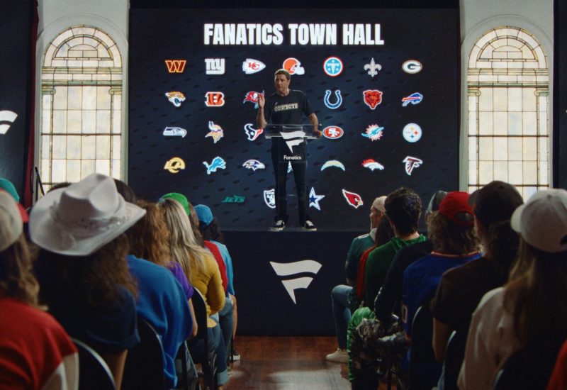 Luke Wilson Presides Over Fanatics’ “Town Hall,” a Season-Long NFL Campaign Highlighting the Fanatics App and Benefits of FanCash